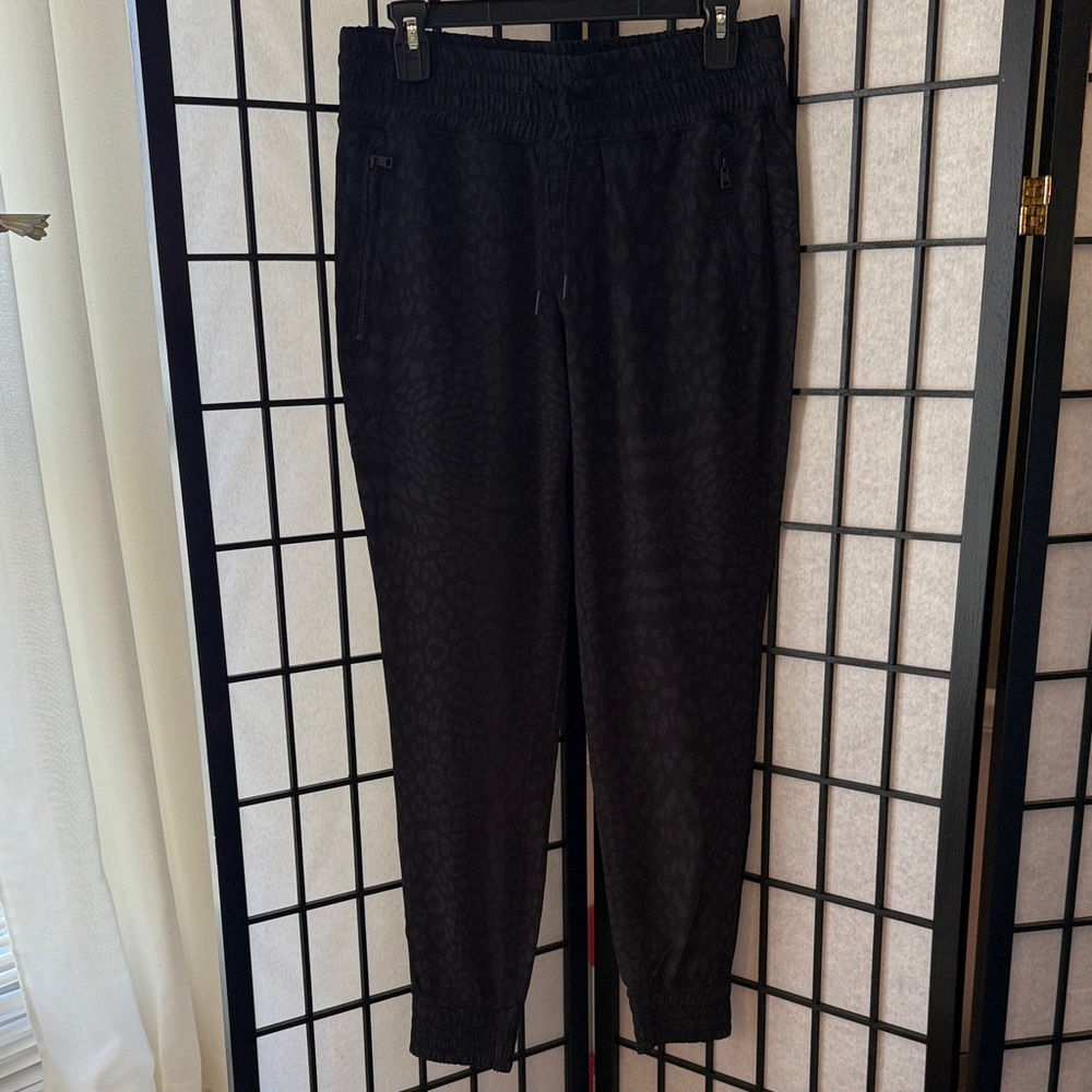 90 Degree By Reflex Black Jogger Sweatpants - Picture 2 of 7